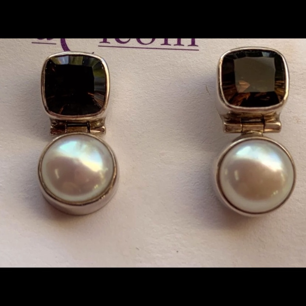 Pearl Earrings and Smokey Qt aCleoni